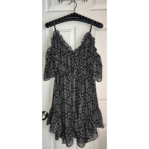 MISA Los Angeles Suki Cold Shoulder Shift Dress sz S - Picture 4 of 6